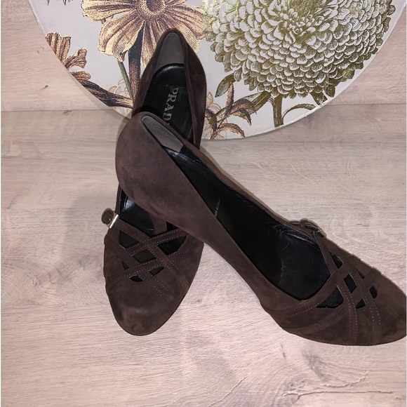 Prada Shoes - suede pumps - Picture 2 of 9